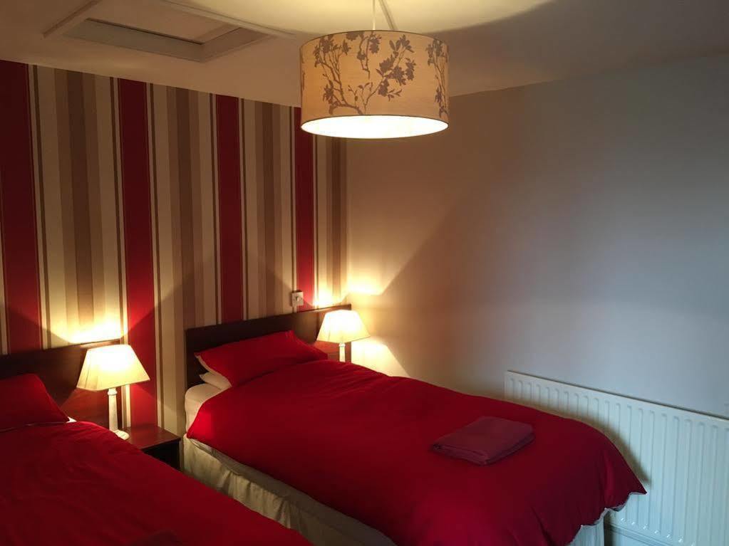 The White Horse Bed & Breakfast Cranswick Екстериор снимка